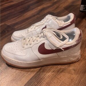 Nike AF1 Team Red Gum